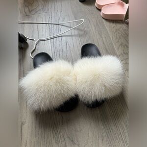 White fox fur slippers/ Size 235-240cm